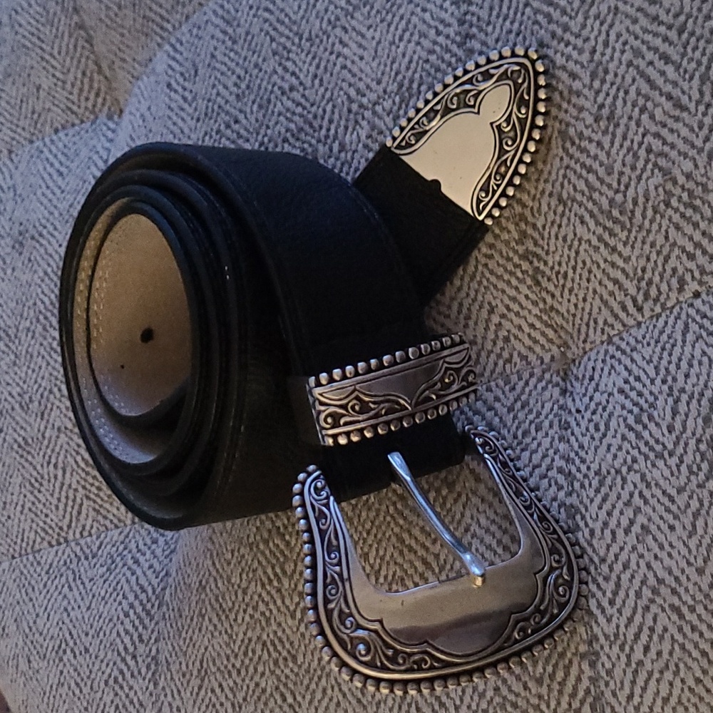 Genuine leather belt with antique silver western buckle